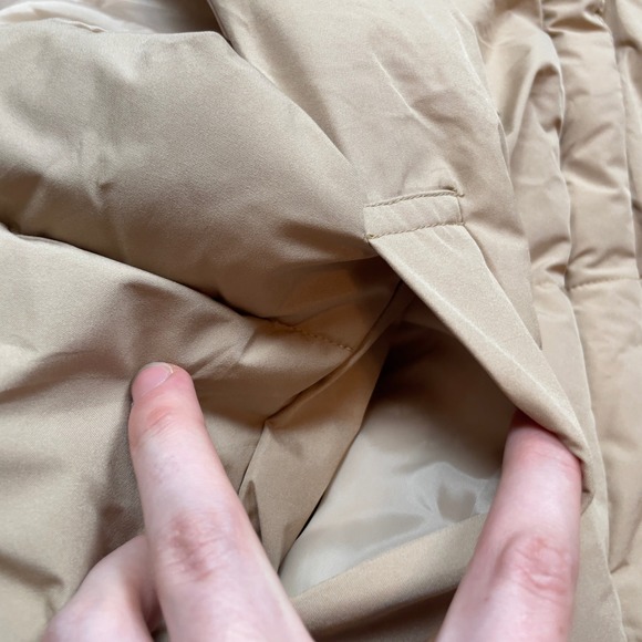 Lululemon Angled‎ Full Zip Puffer Vest Beige Sleeveless Collar lined - Picture 5 of 9